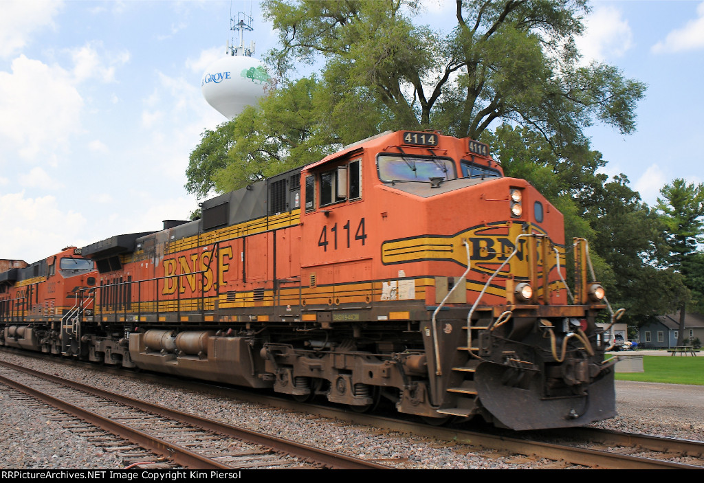 BNSF 4114